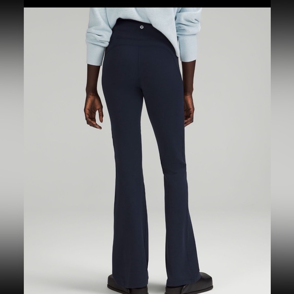 Lululemon navy size 6 leggings. Groove pants - Picture 2 of 2